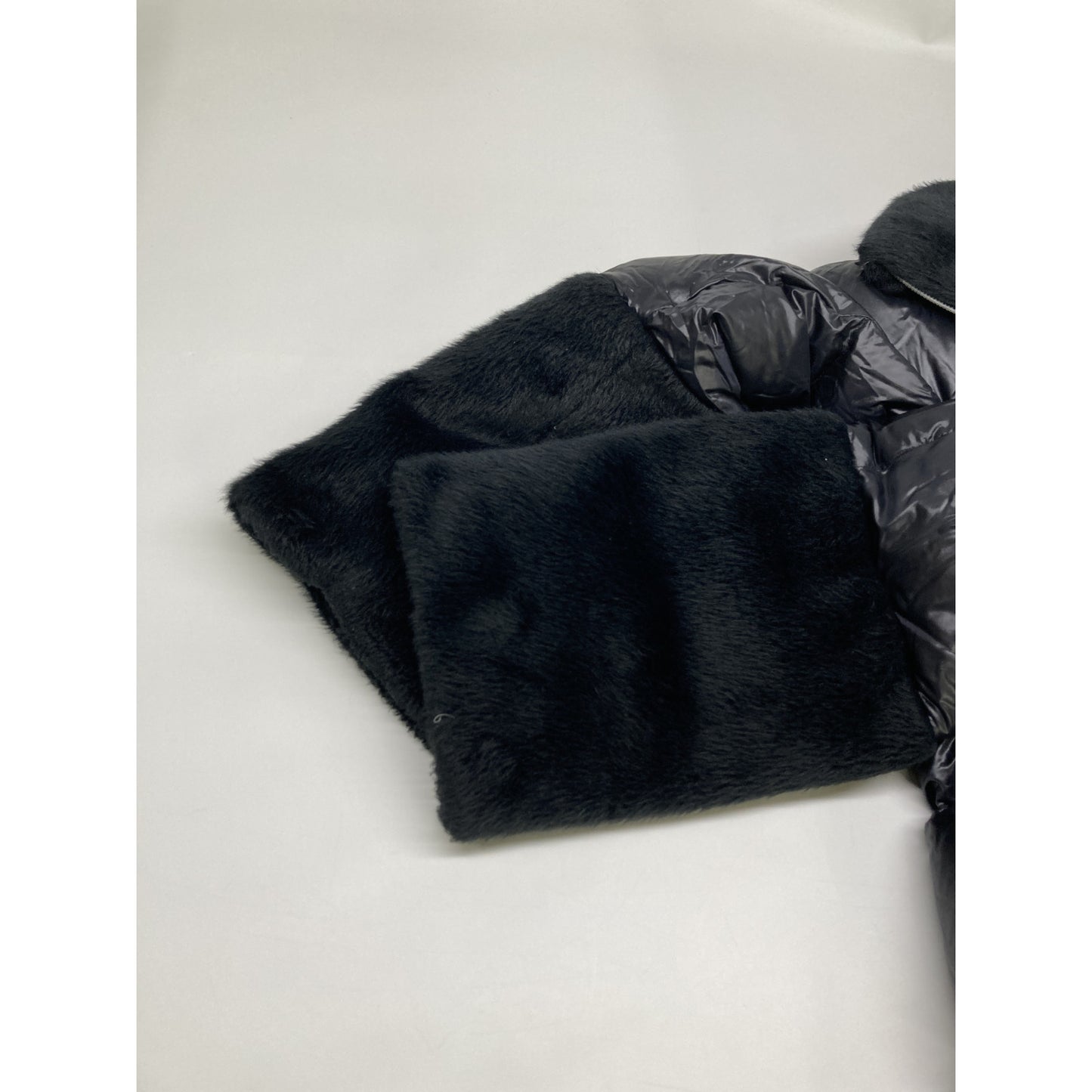 PI1132D Black Eco-Fur Nylon Down Jacket Women's 42