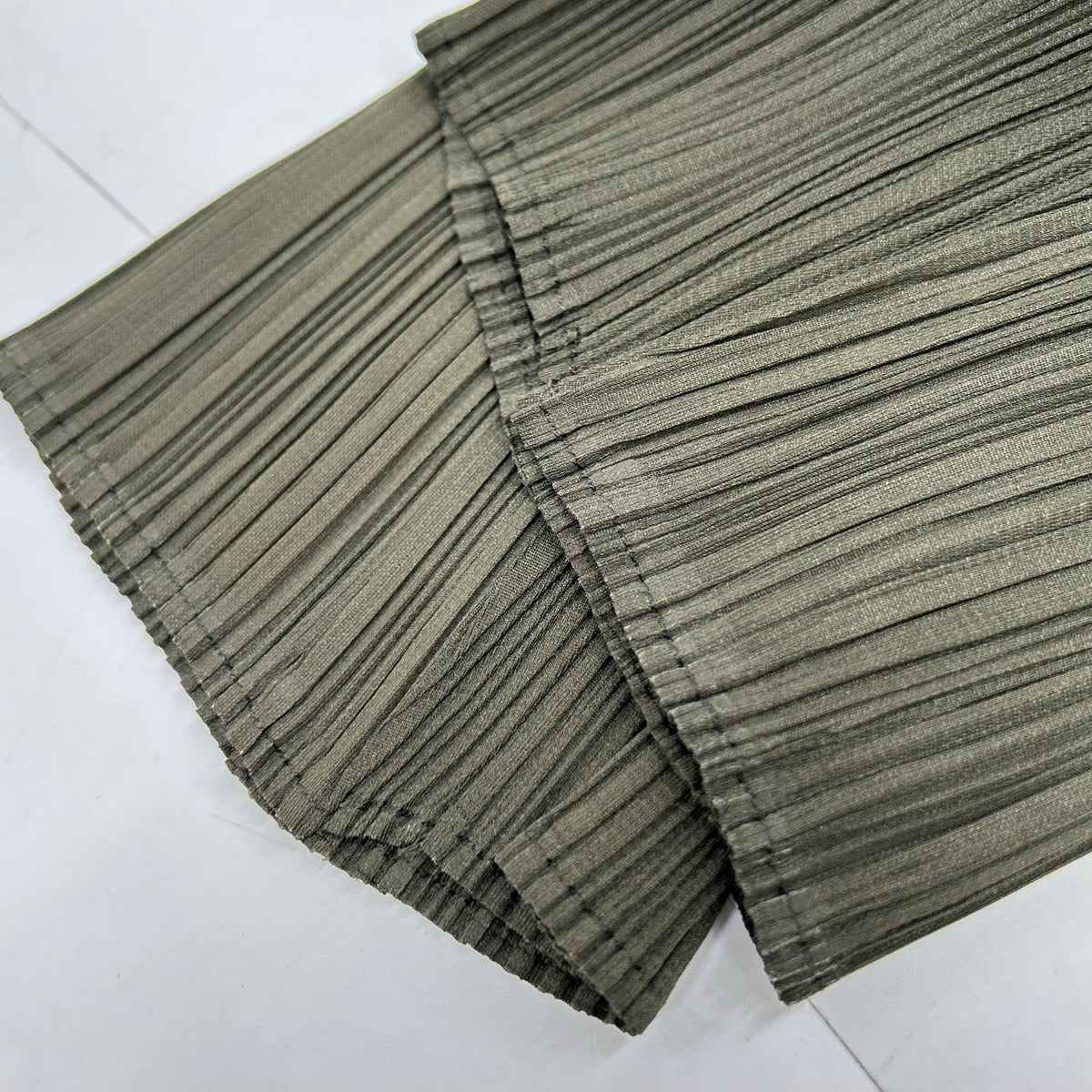 PLEATS PLEASE プリーツプリーズ PP43-JF609 プリーツストレートパンツ ボトムス