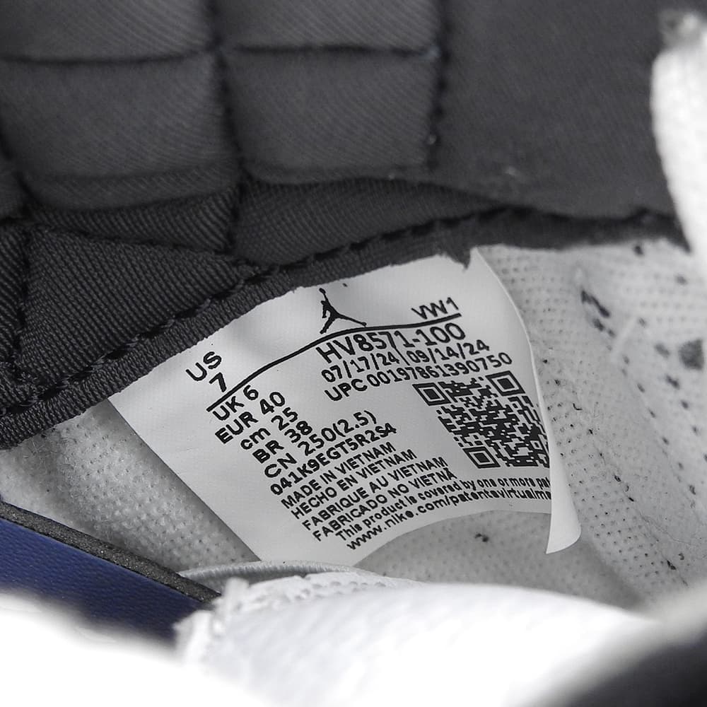 NIKE ナイキ 美品 エアジョーダン3 レトロ OG SP "フォー ザ ラブ" シューズ メンズ ホワイト/グレー系 25cm HV8571-100 シューズ