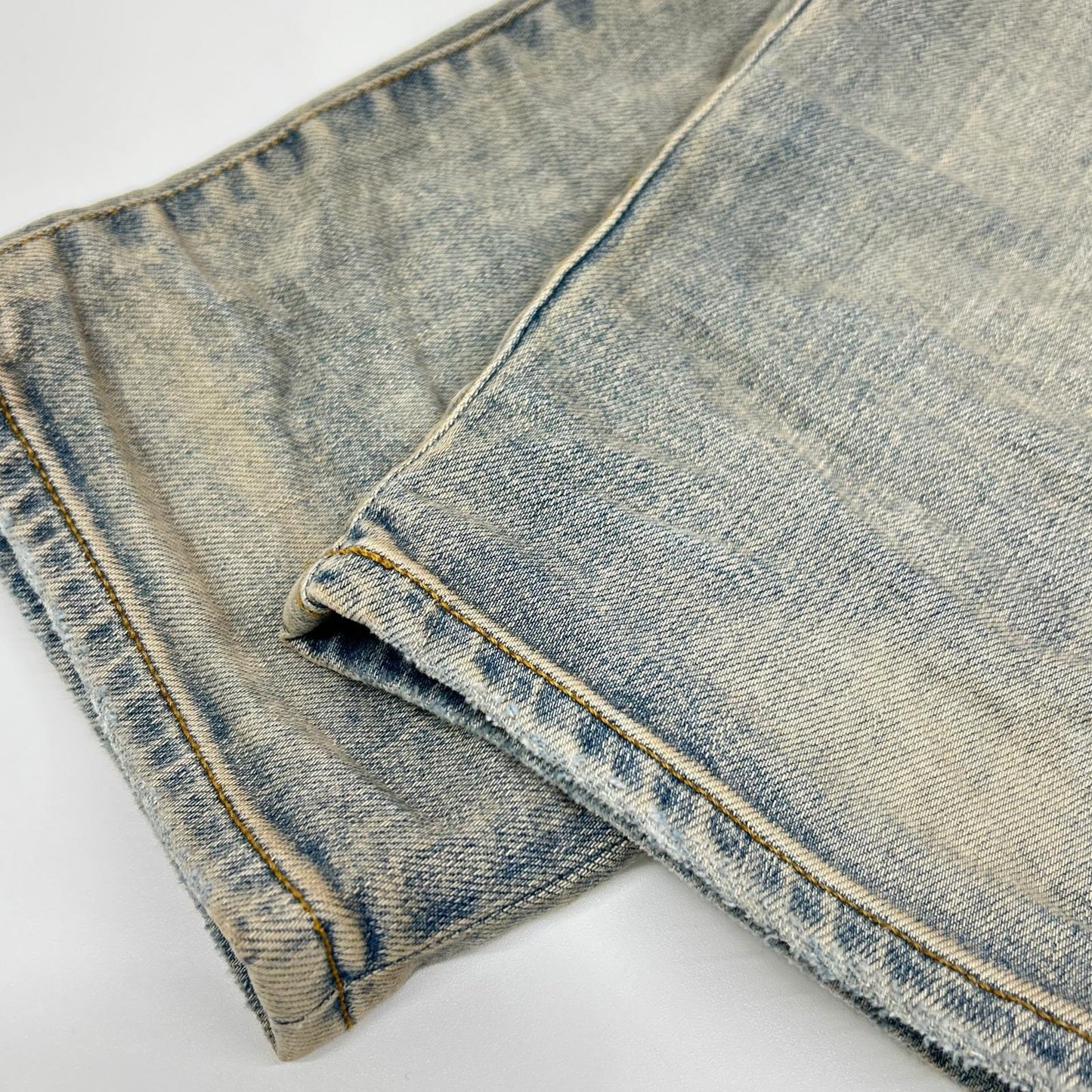 AMIRI 阿米里 AMDNSY1114 26SS 蓝色 皮革徽标贴片 牛仔裤 下装