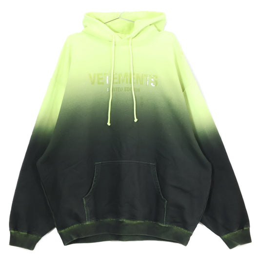 VETEMENTS ヴェトモン 【23AW】UE54HD200Y ロゴプリント グラデーション プルオーバー パーカー トップス