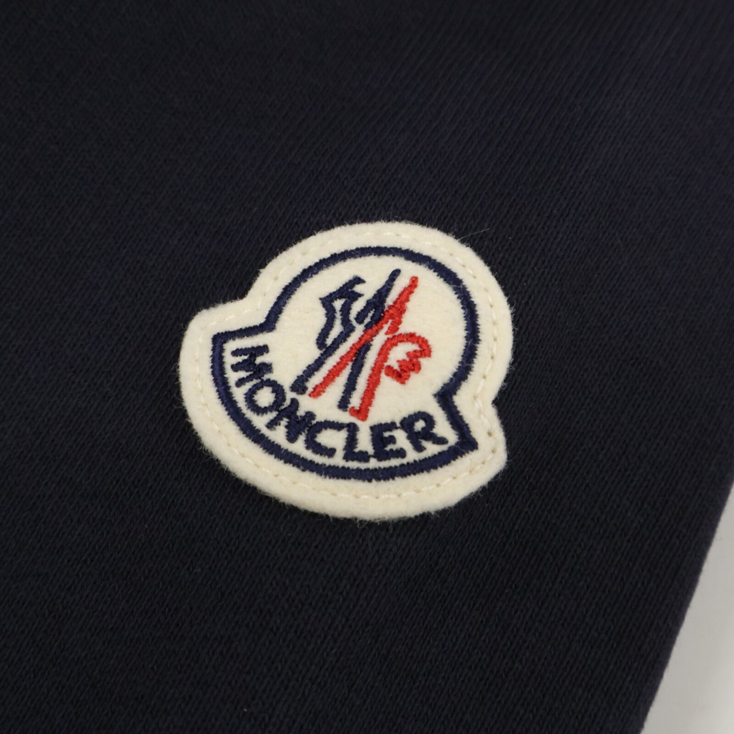 MONCLER モンクレール 【新品/25年製】L10918G00019 ZIP UP CARDIGAN Mロゴワッペン ジップアップ パーカー トップス