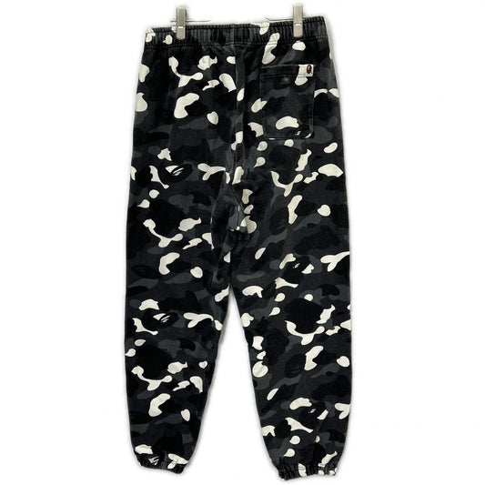 A BATHING APE アベイシングエイプ グレー シャークパンツ ボトムス