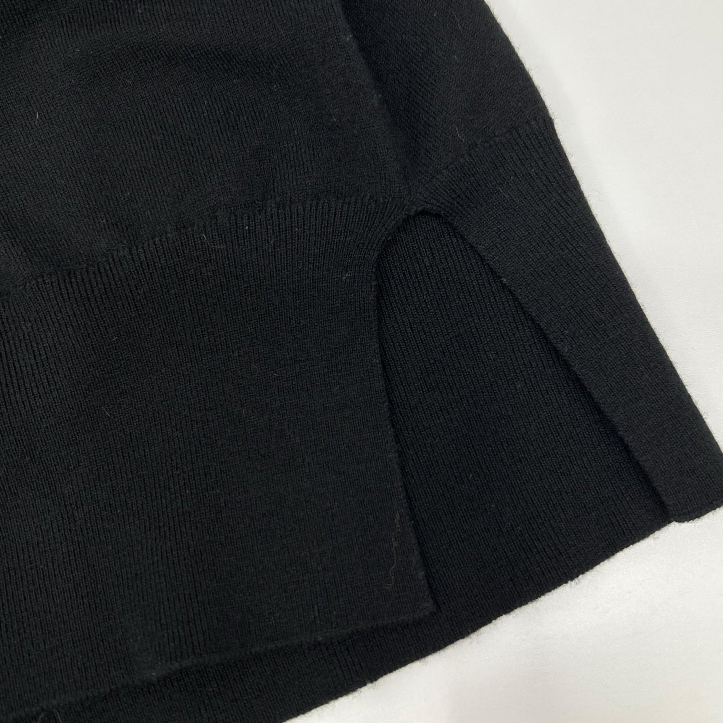 Theory セオリー 01-2301705 ブラック ウール長袖ニット トップス