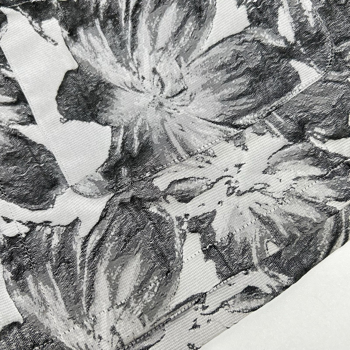 TOGA Toga 23SS TA31-FJ027 Black Flower jacquard shirt Tops