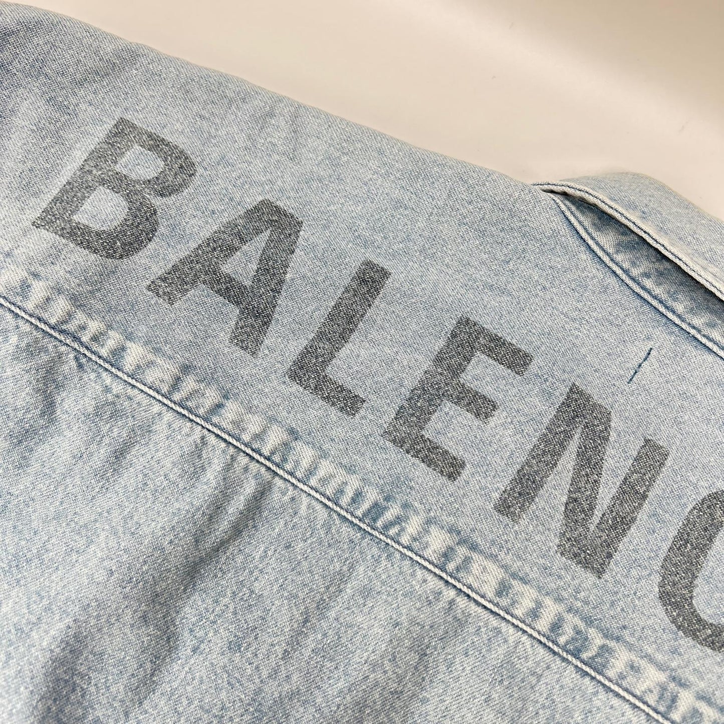 BALENCIAGA バレンシアガ 557558 18SS ブルー BACK LOGO DENIM SHIRT トップス