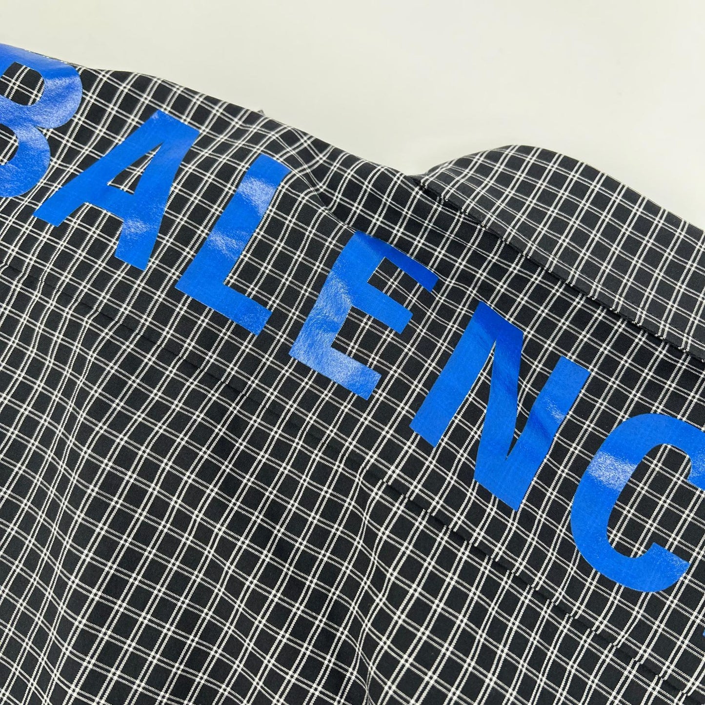 BALENCIAGA バレンシアガ 5556878 18SS ブラック バックロゴプリント チェック 長袖シャツ トップス