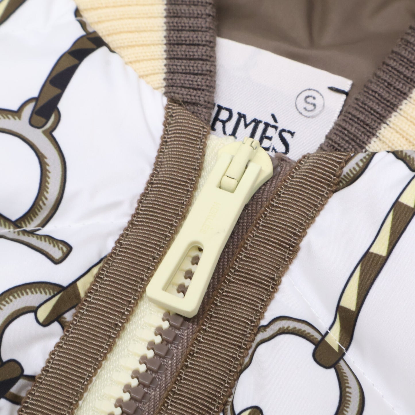 HERMES エルメス 【美品/国内正規/23AW】3H0163D2 総柄 キルティング ダウン ベスト