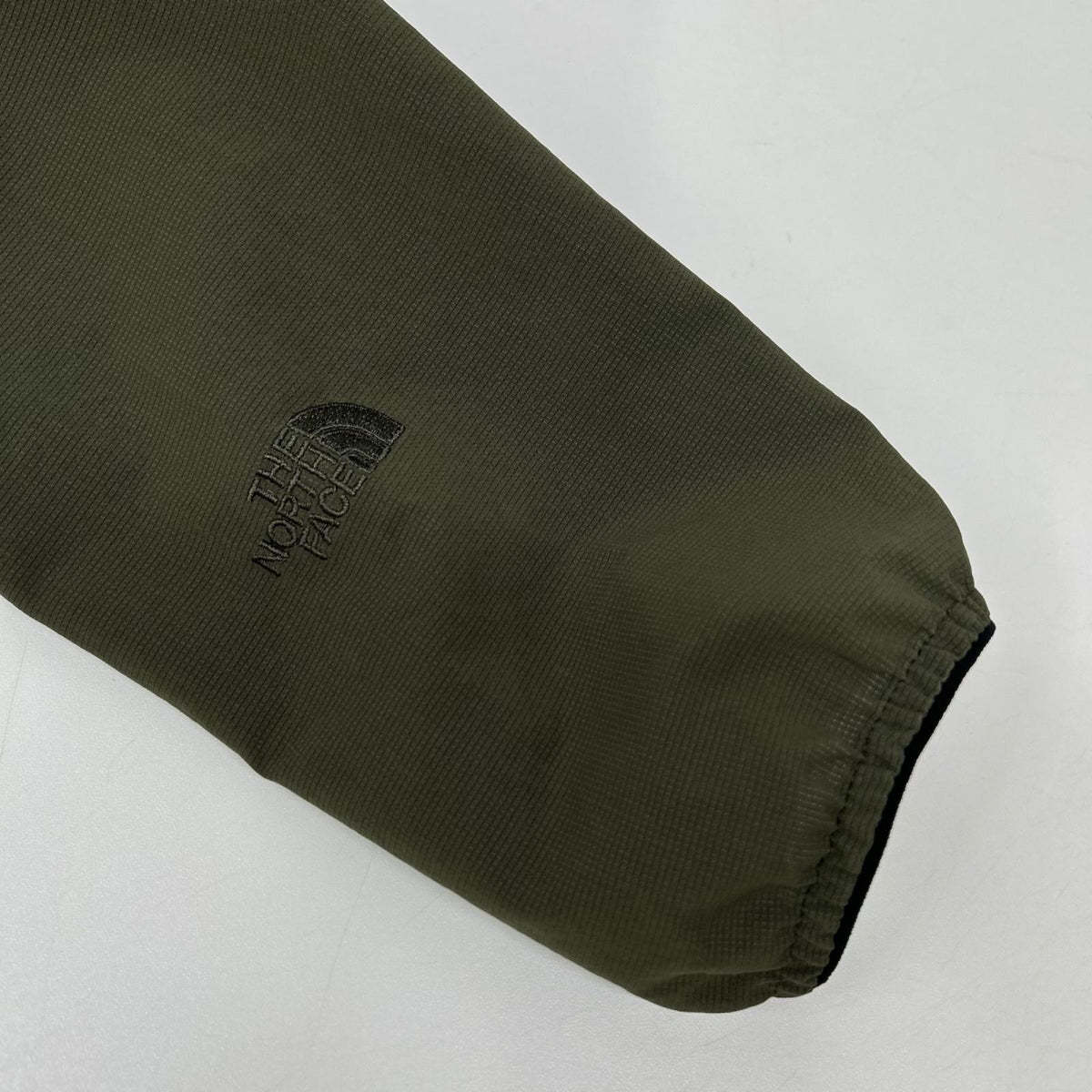 THE NORTH FACE ノースフェイス NPW22532 カーキ TNFビーフリージャケット ジャケット