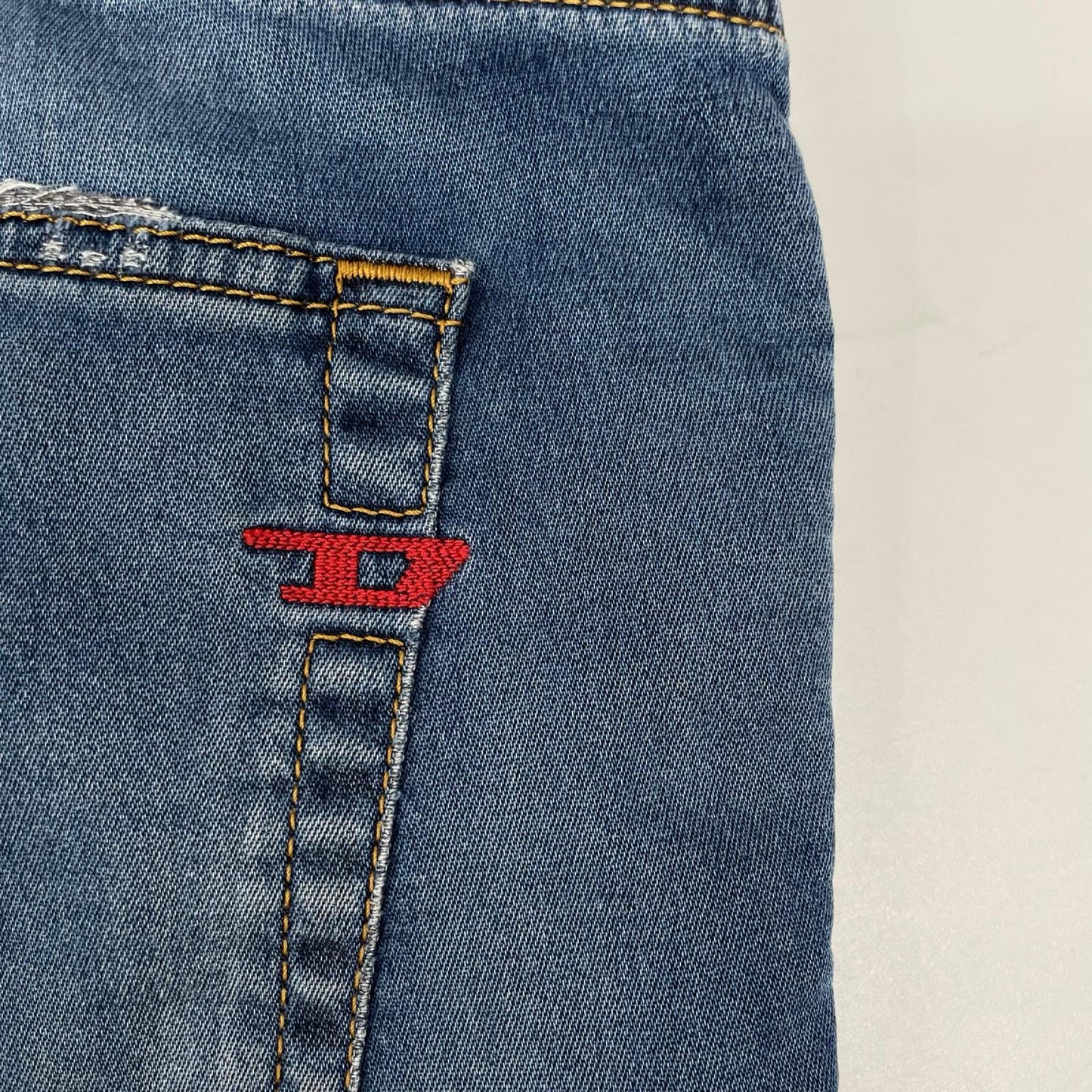 DIESEL ディーゼル 068JV ウォッシュブルー 2033 D-KROOLEY-SHORT JOGG ハーフパンツ ボトムス