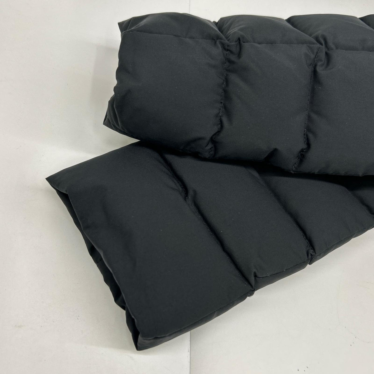 PYRENEX ピレネックス W22PJ3 ブラック SPOUTNIC スプートニック ダウンジャケット ジャケット