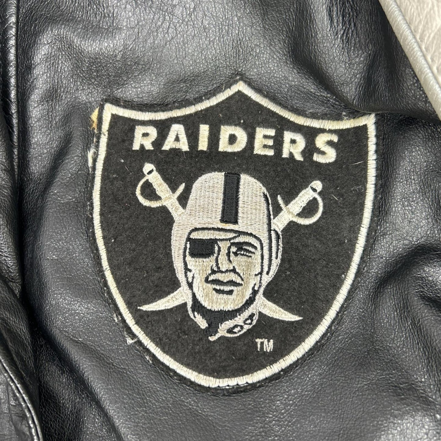 G-III SPORTS ジースリースポーツ ブラック×ホワイト レザー RAIDERS フーディージャケット ジャケット