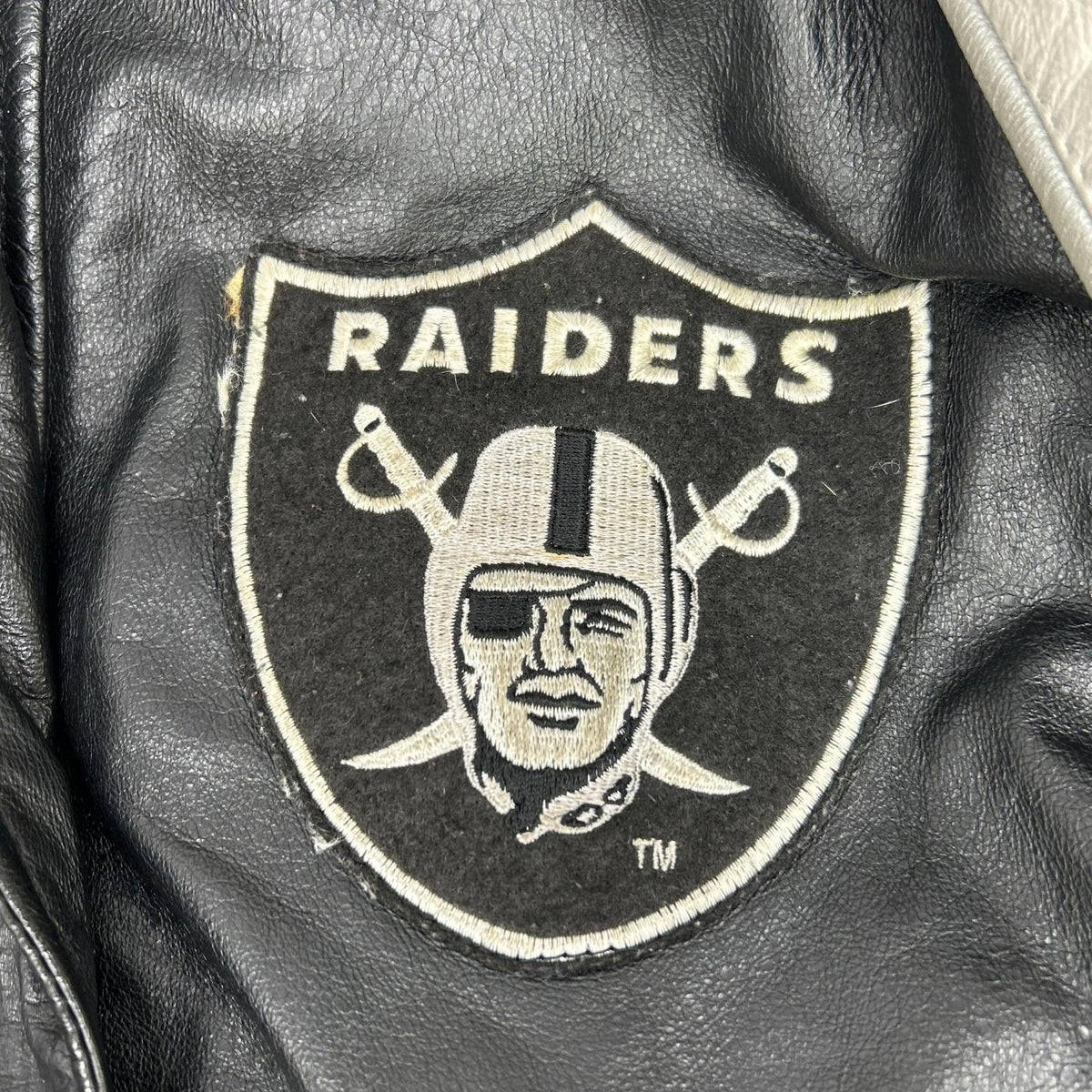 G-III SPORTS ジースリースポーツ ブラック×ホワイト レザー RAIDERS フーディージャケット ジャケット