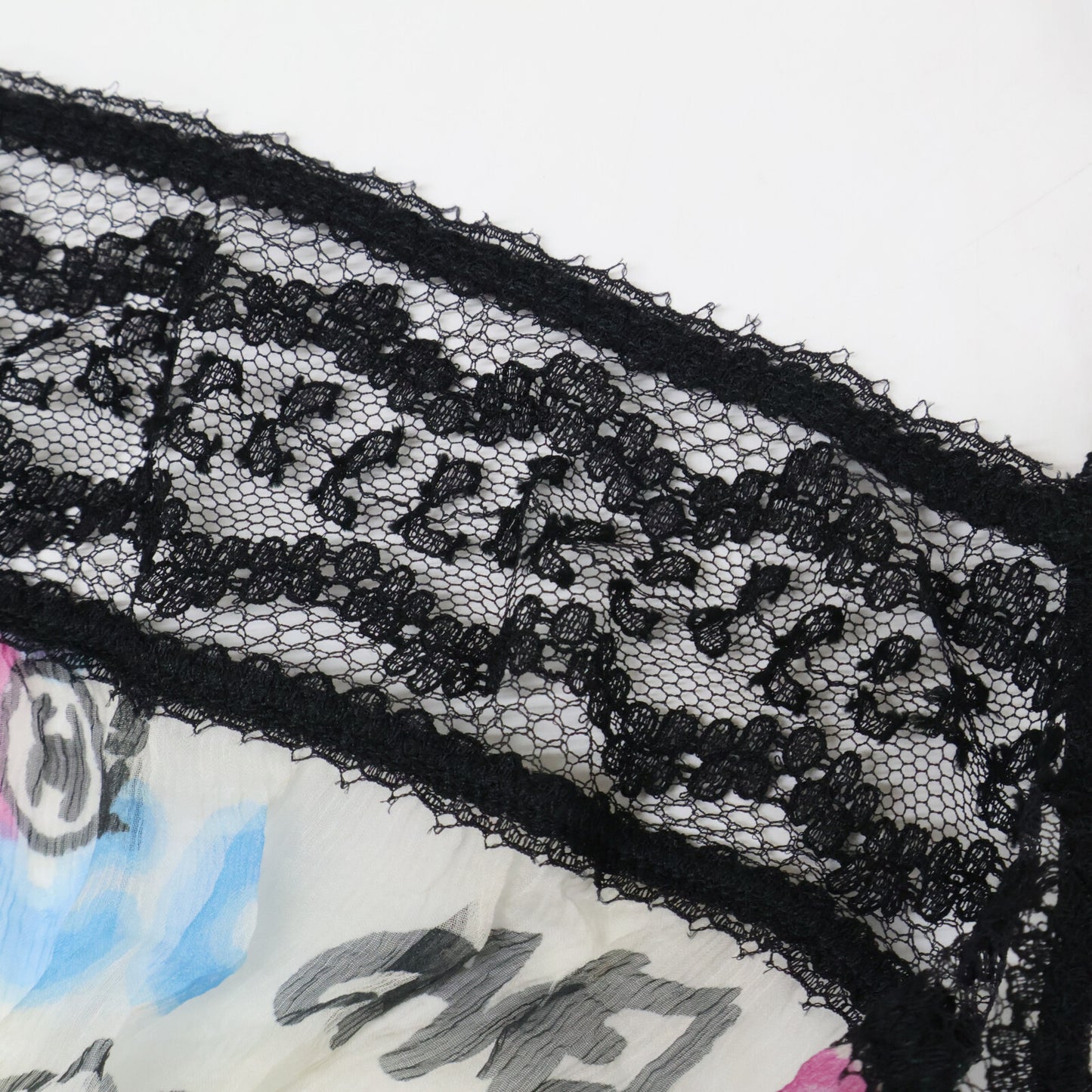 CHANEL 07C P29955V19739 Silk Graffiti CC Lace-Trim Camisole Tops