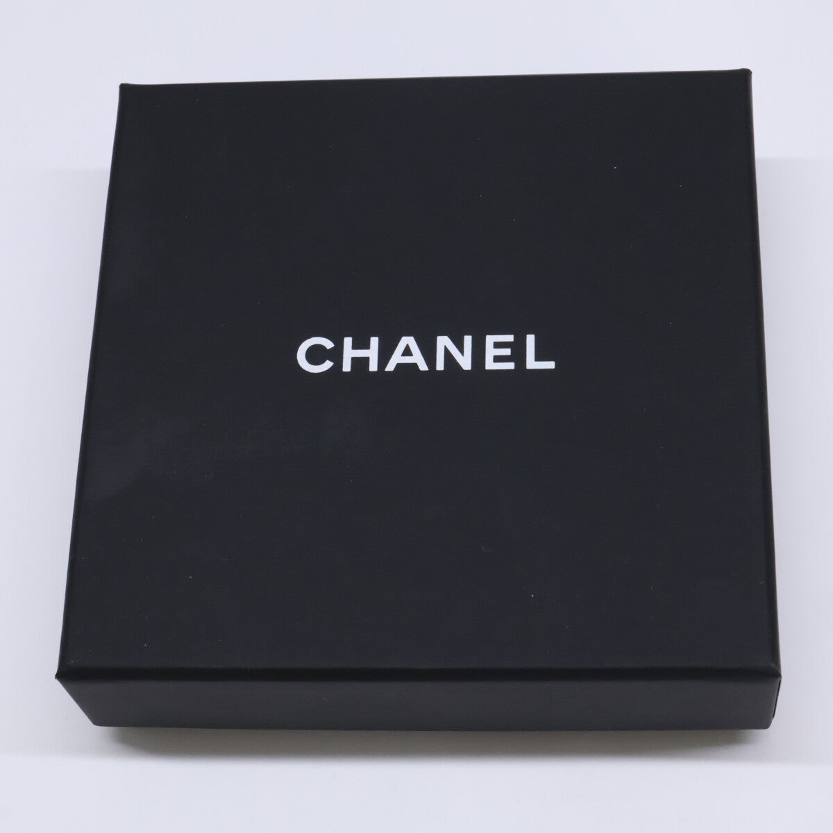 CHANEL Chanel A23B ABB508 Ribbon Motif Coco Mark Pierced Earrings