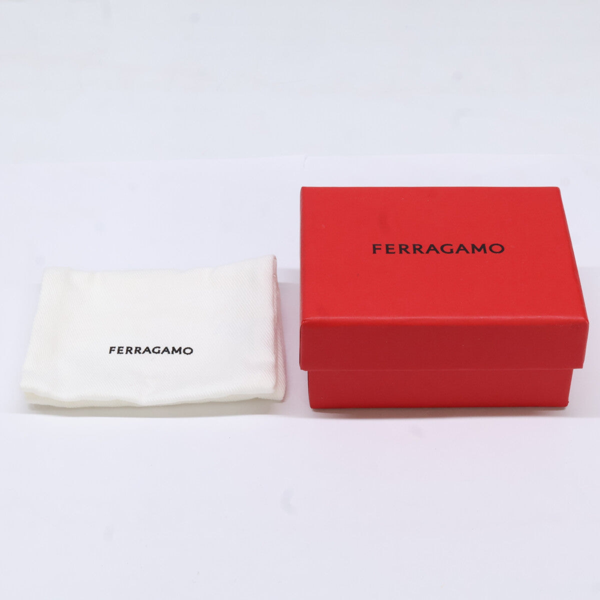 Salvatore Ferragamo サルヴァトーレフェラガモ 【美品】ダブル ガンチーニ ピアス