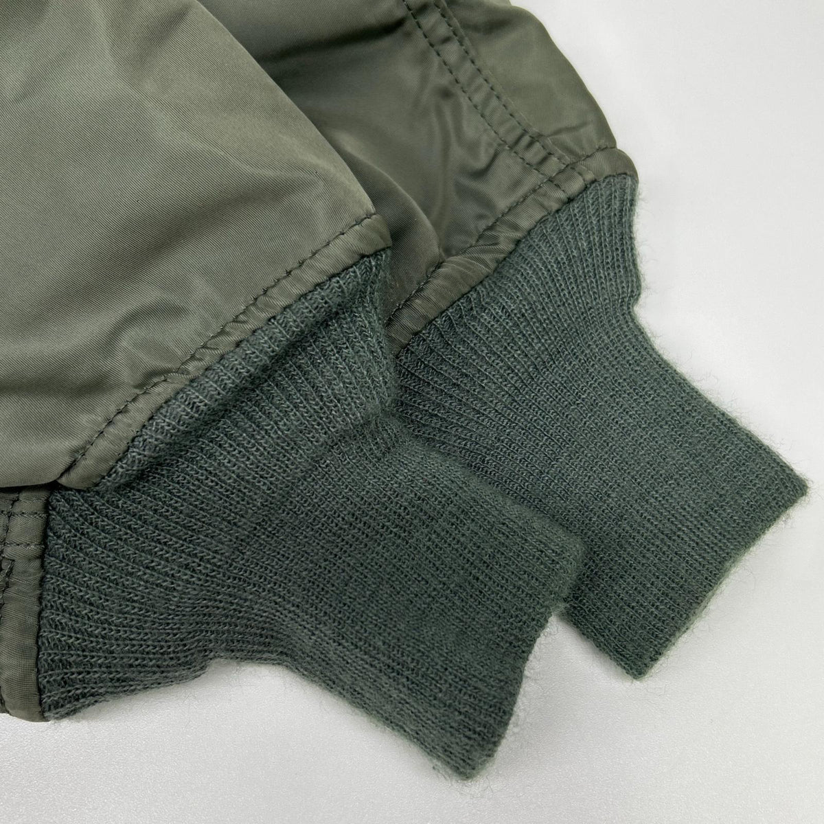 ALPHA INDUSTRIES アルファインダストリーズ カーキ L-2B USA製 フライトジャケット ジャケット