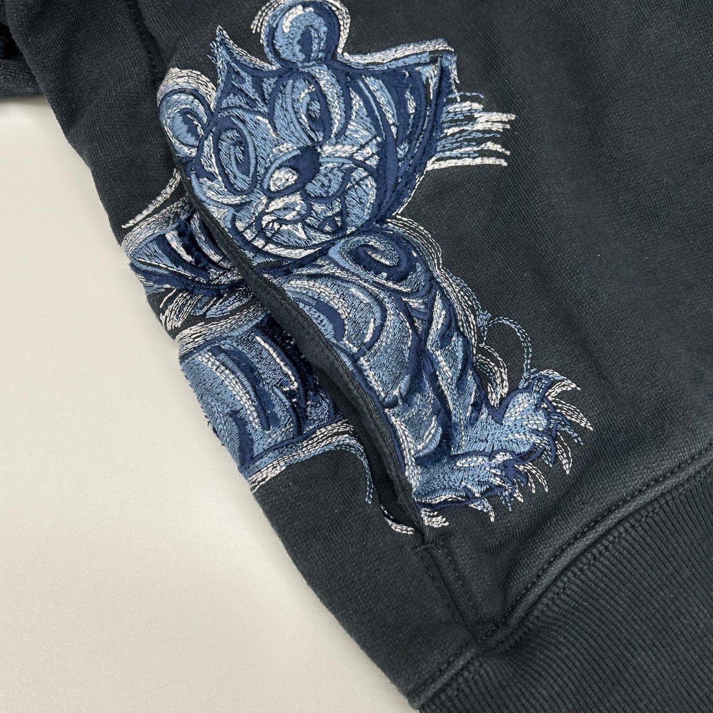DIOR ディオール ×KENNY SCHARF 213J644A0531 ケニーシャーフ 刺繍プルオーバーパーカー トップス