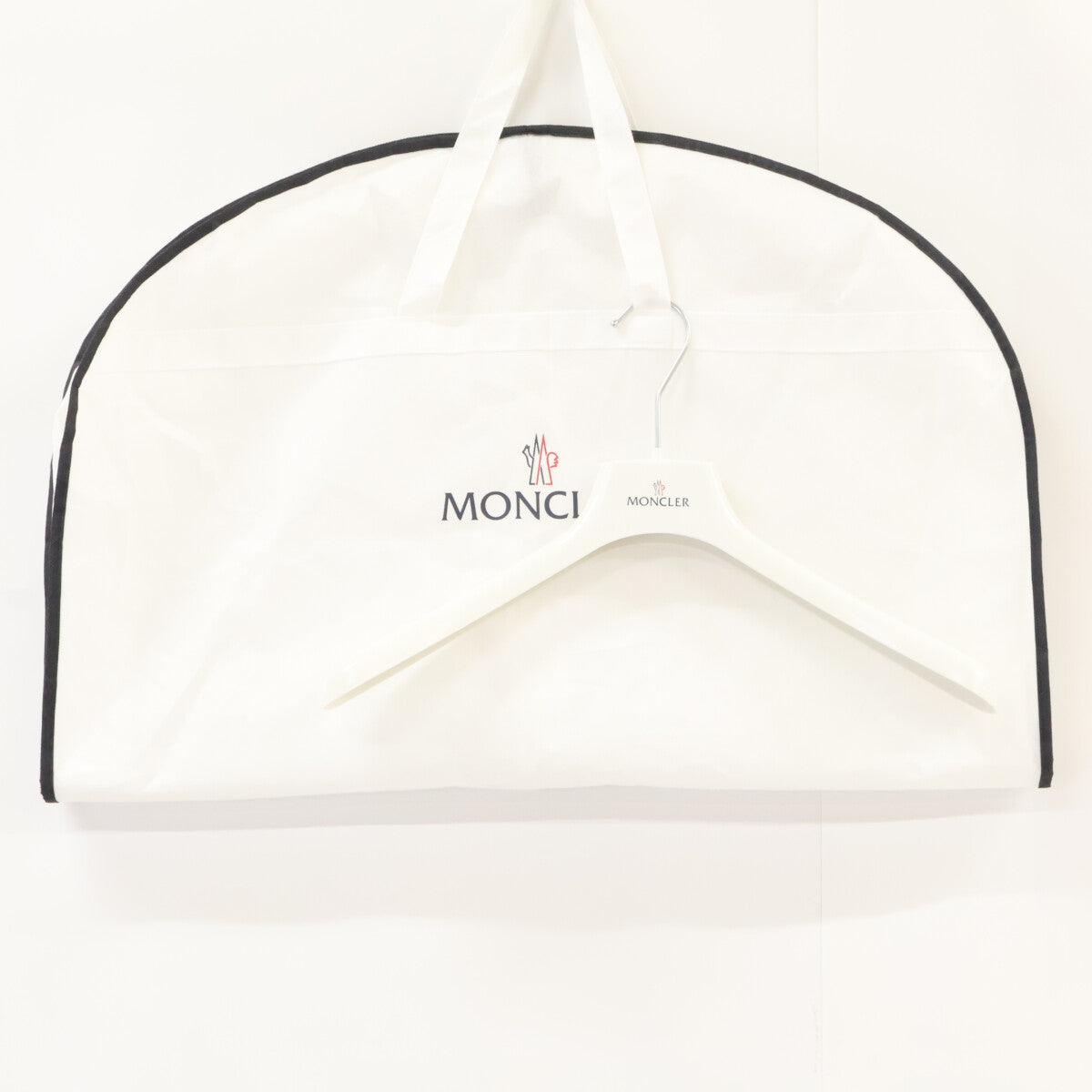 MONCLER モンクレール 【美品】MONTCLAR モンクラ 内側ロゴ刺繍グログランテープ フーディダウンジャケット ジャケット