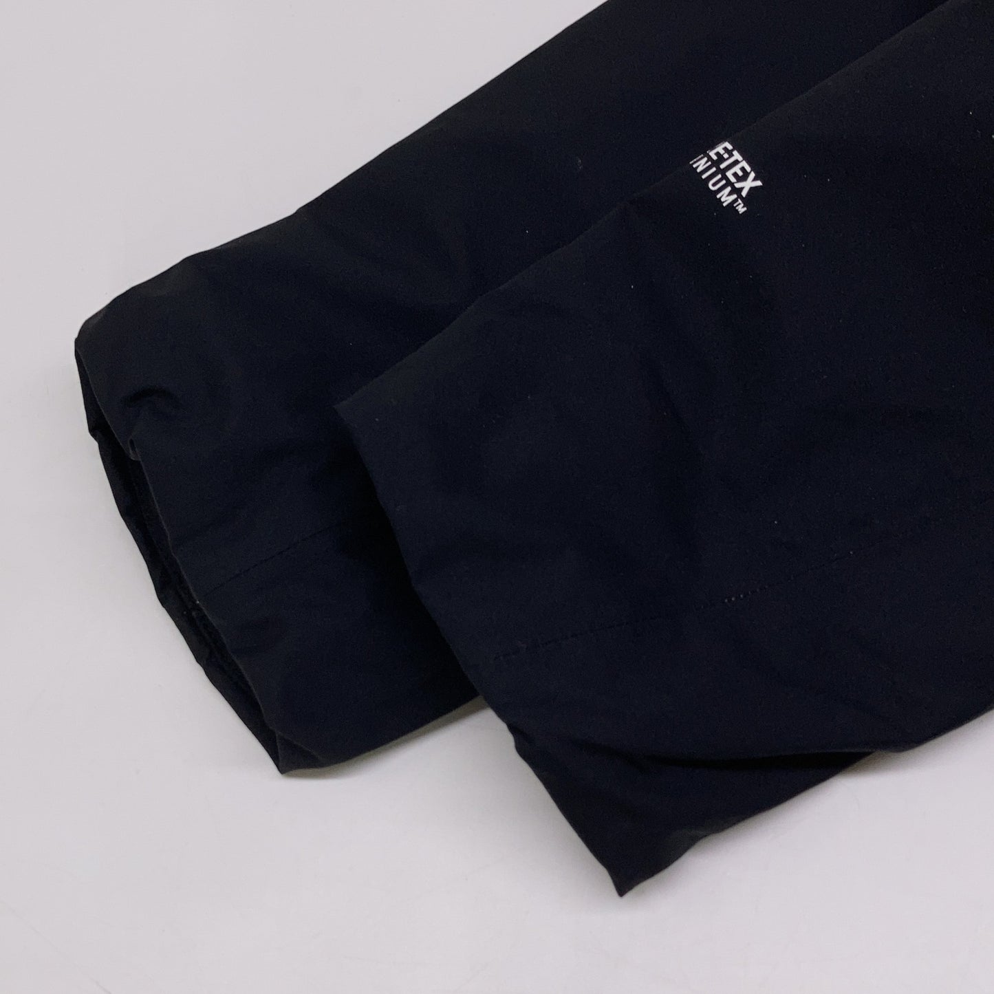 THE NORTH FACE 乐斯菲斯 黑色 FACE PLAY GORE-TEX 夹克 NP62110R