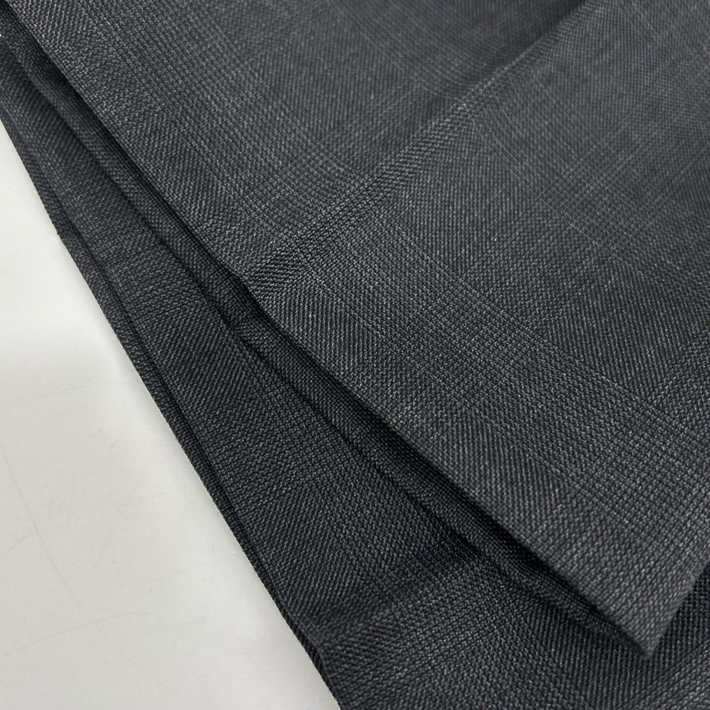 32 035604 ダークグレー 2Bテーラードジャケット ストレートパンツ スーツ セットアップ 46R 股下76cm メンズ
