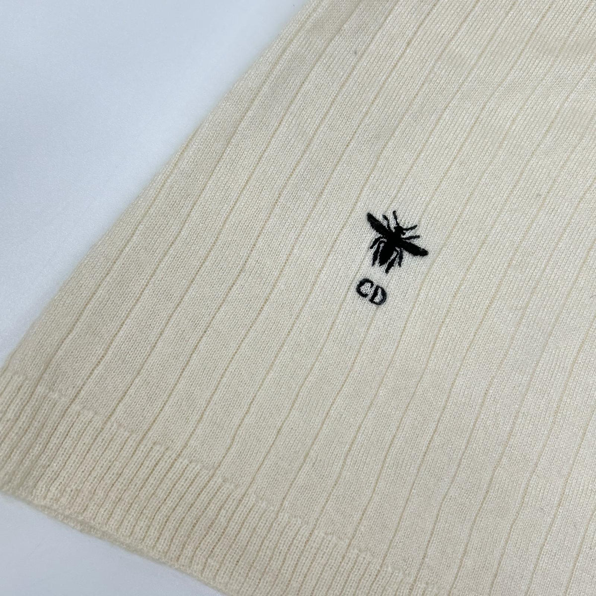 Christian Dior クリスチャンディオール アイボリー BEE刺繍 タートルネック ニット トップス