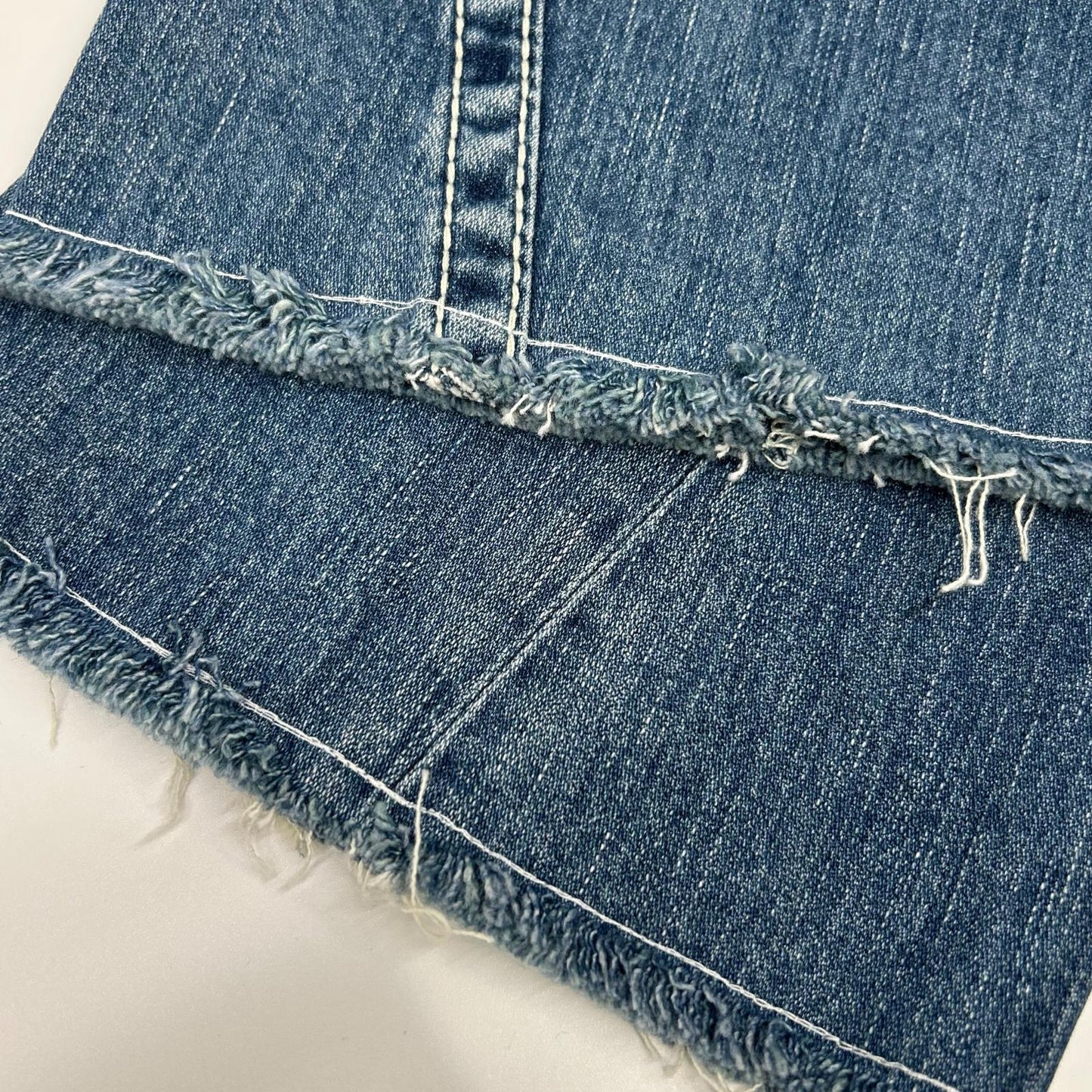 TRUE RELIGION トゥルーレリジョン ジョイ ビッグT ダメージ フレアジーンズ ボトムス
