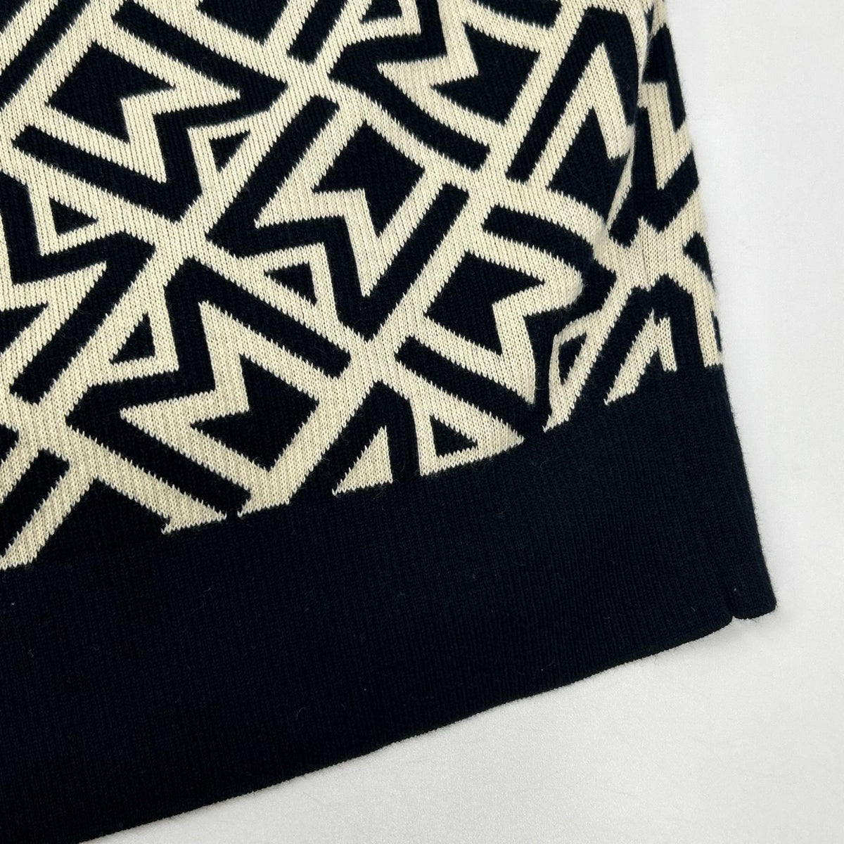 MONCLER モンクレール 24SS GIROCOLLO TRICOT モノグラム ニットセーター トップス
