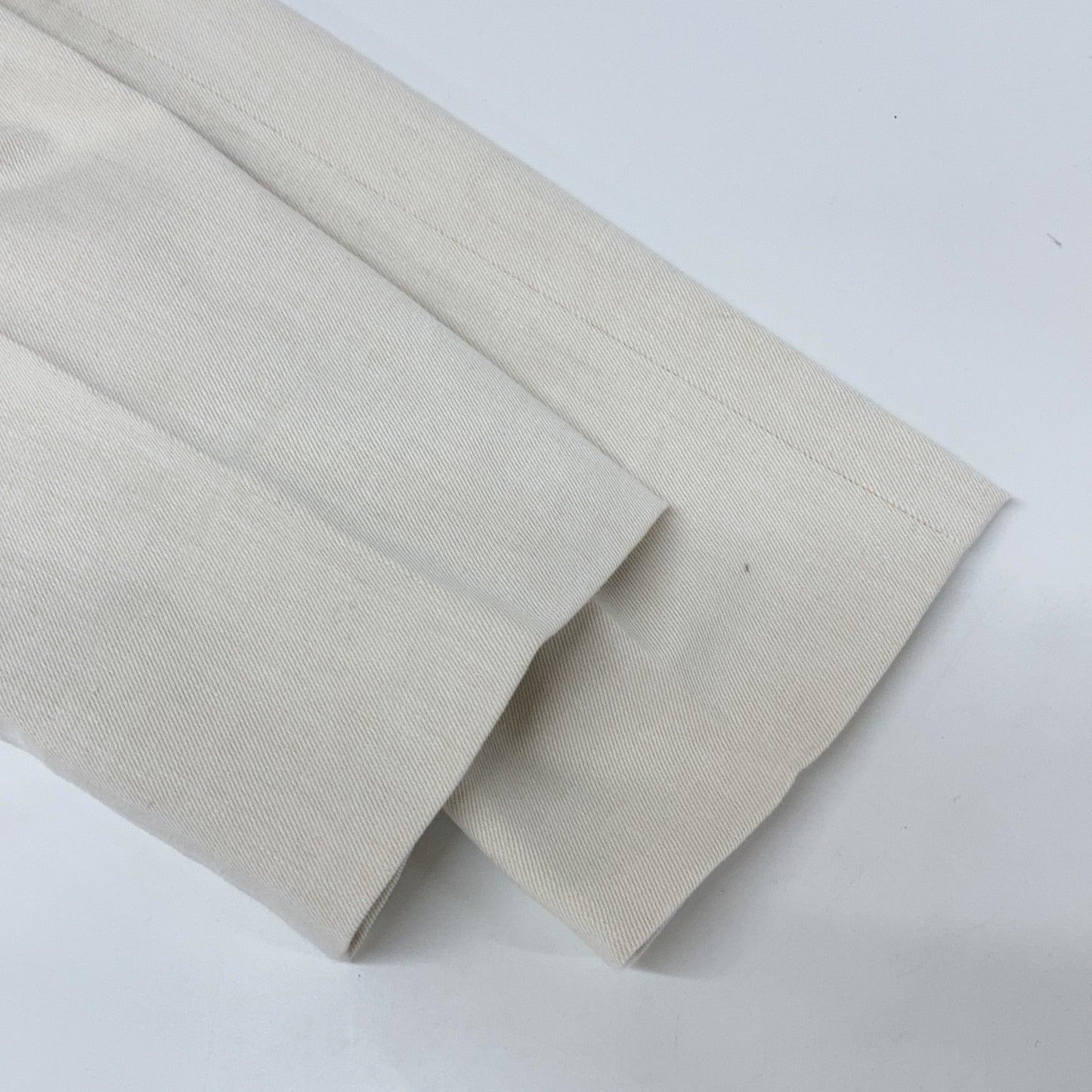 so エスオー ホワイト ストレッチ ノープリーツ スラックスパンツ ボトムス 46