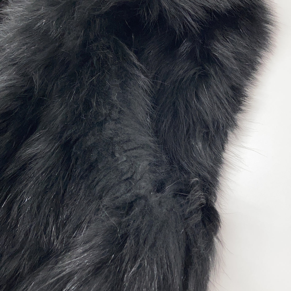 EMPORIOARMANI Black 2005 W2J82P W2P50 genuine-fur vest Vest
