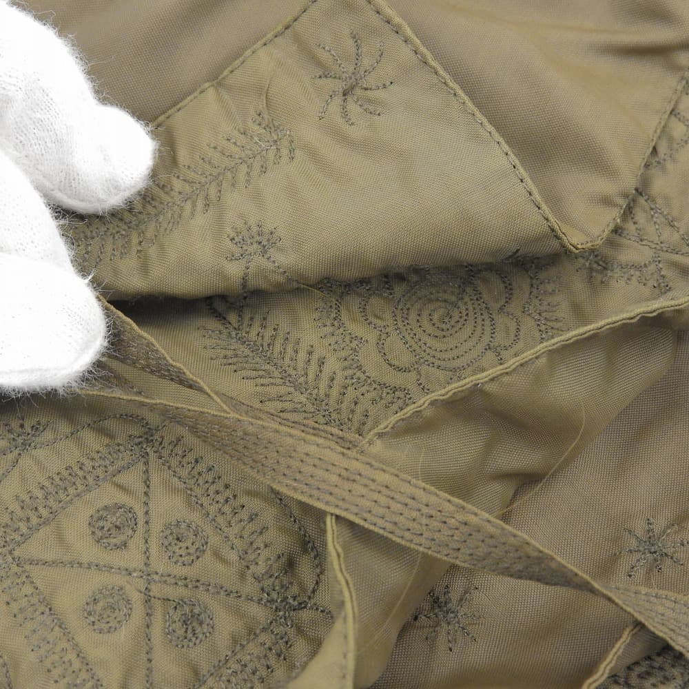 Excellent condition embroidered shoulder bag for women, khaki green shoulder bag for women