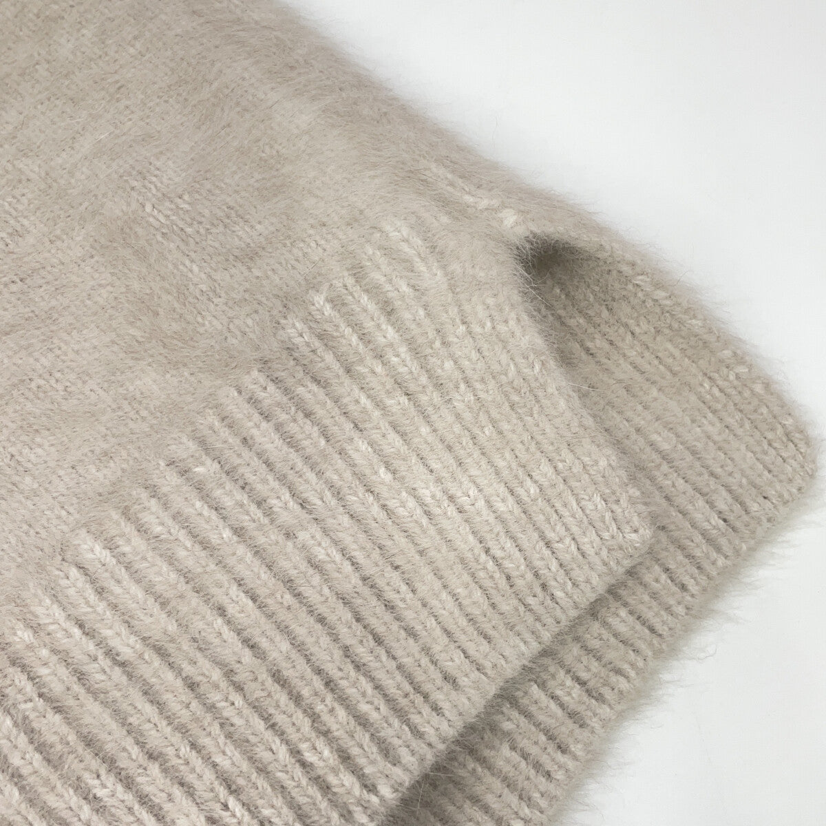 Chaos CH206070ER-00 Ivory Blue Fox Crew Neck Knit Bottoms