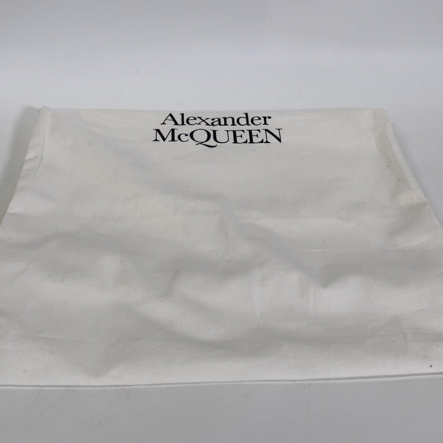 Alexander McQueen 亚历山大·麦昆 【新品同款】21年款 678530 漆皮高跟切尔西靴 鞋子