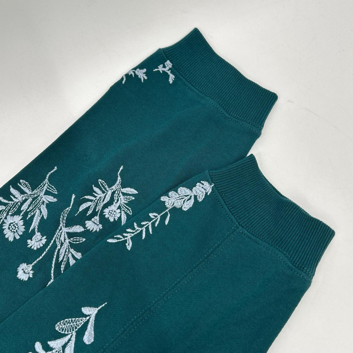 SUPER HAKKA スーパーハッカ 34920351 Green 40/20 Brushed Sweatshirt Flower Wreath Embroidery Dress Dress