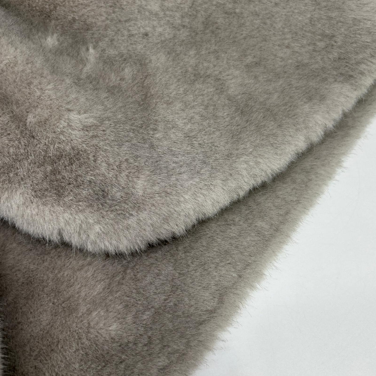 allureville Allureville Gray Faux Fur Hoodie Vest