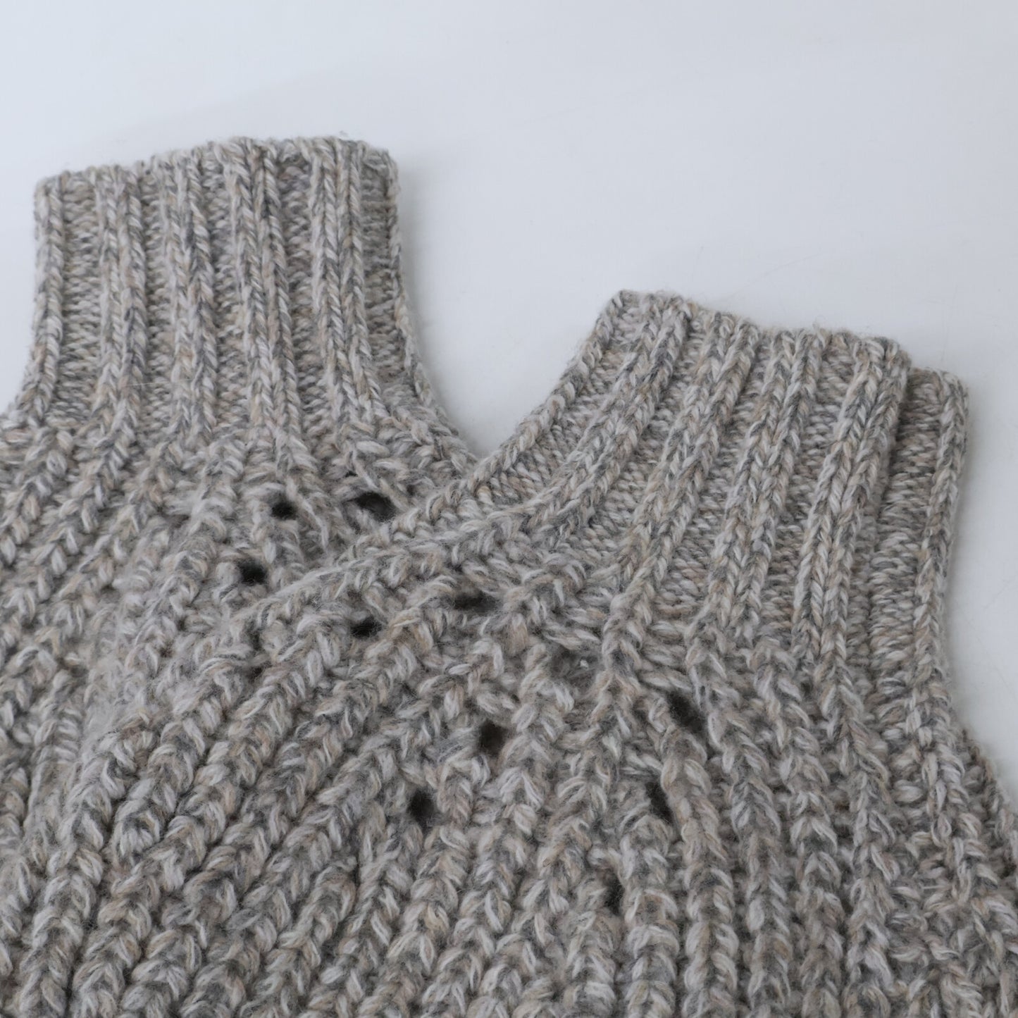 VivienneWestwoodRedLabel ヴィヴィアンウエストウッドレッドレーベル 16-12-132023 オーブロゴ刺繍 ウール ローゲージ カーディガン トップス