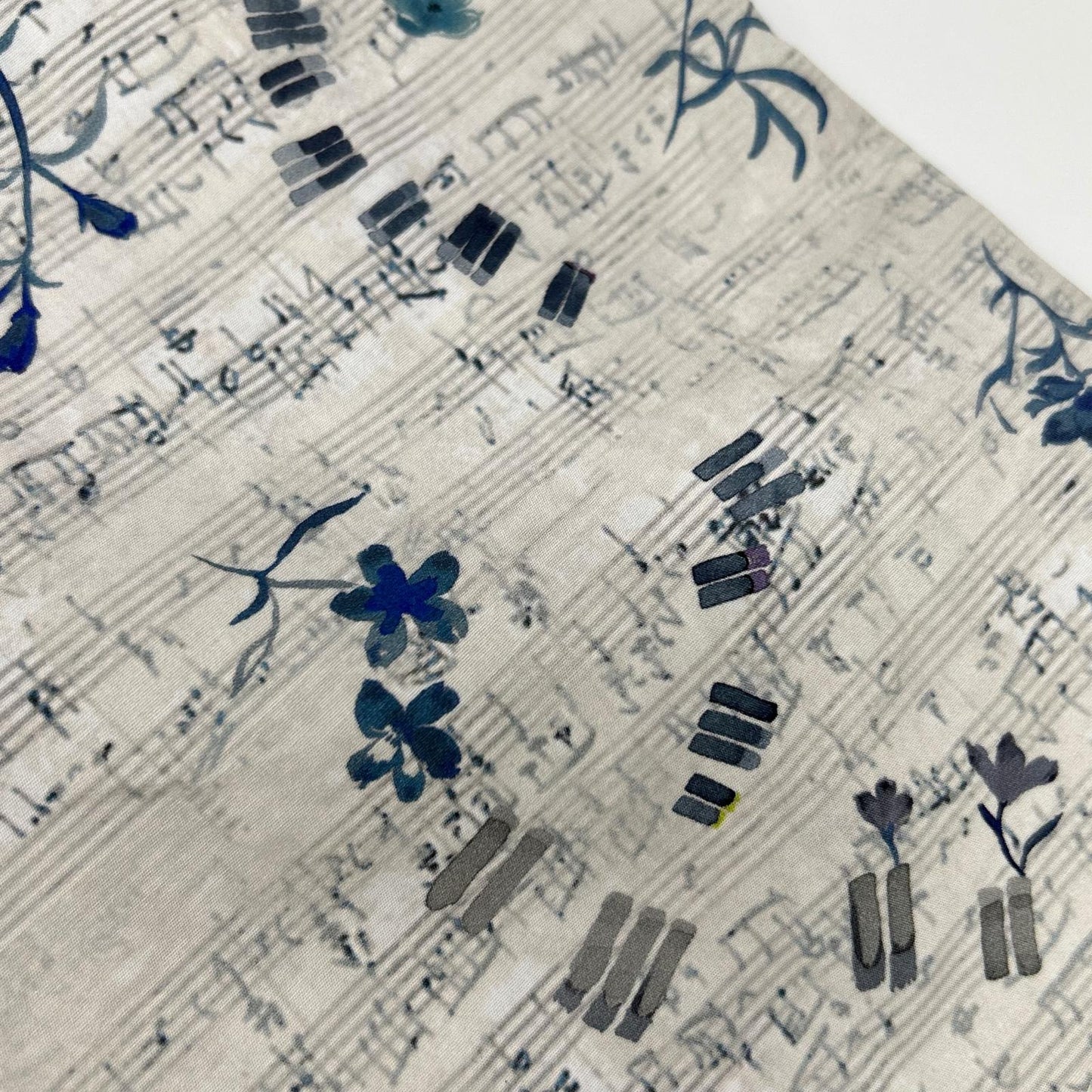 yesterday CROSS KWYB94709AM gray keyboard-and-flower shirt tops