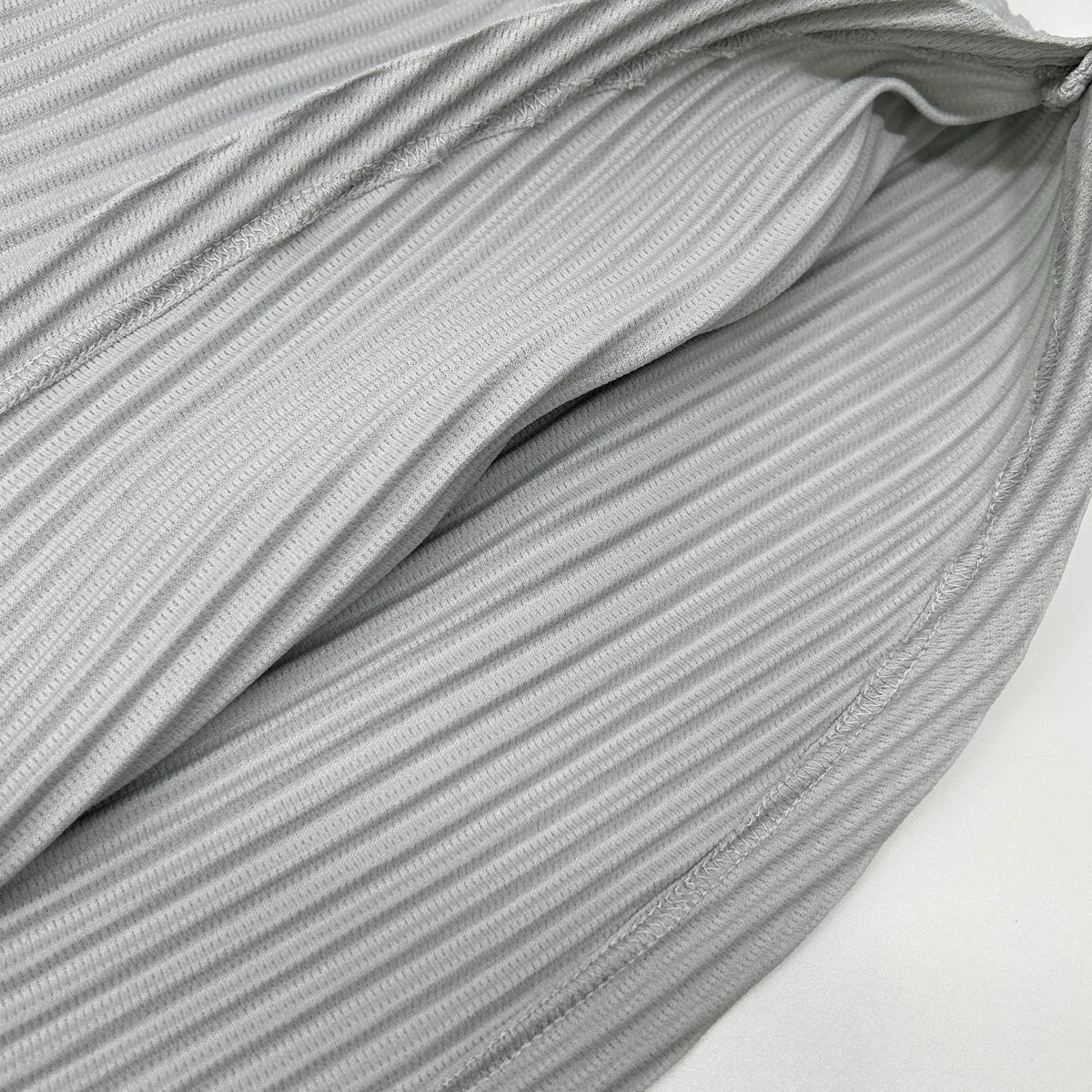 HOMME PLISSE ISSEY MIYAKE オムプリッセ イッセイミヤケ HP41-JK272 24SS ブルー HORIZON PLEATS プルオーバー トップス