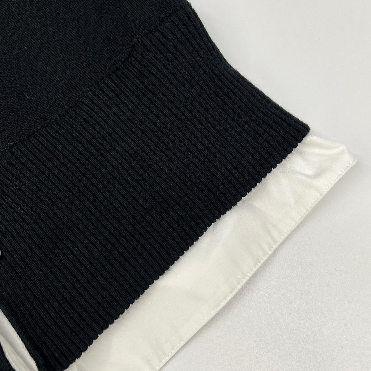 Bibiy B51-KN091 black big-collar Patty Pilgrim top tops