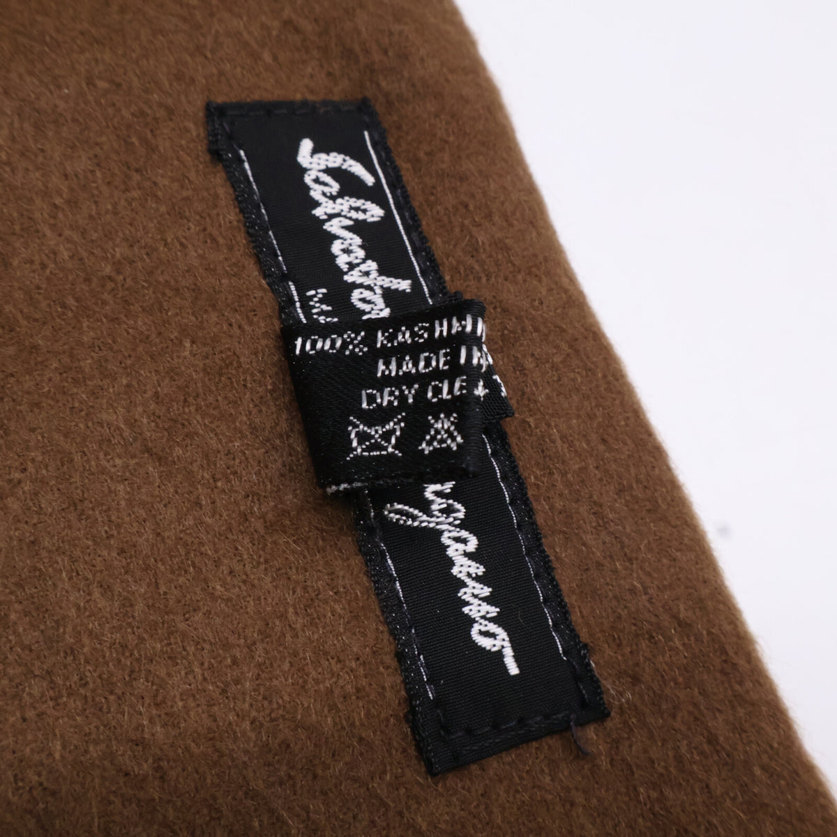 SalvatoreFerragamo サルバトーレフェラガモ 【美品】ホース柄 シルク/カシミヤ フリンジ マフラー