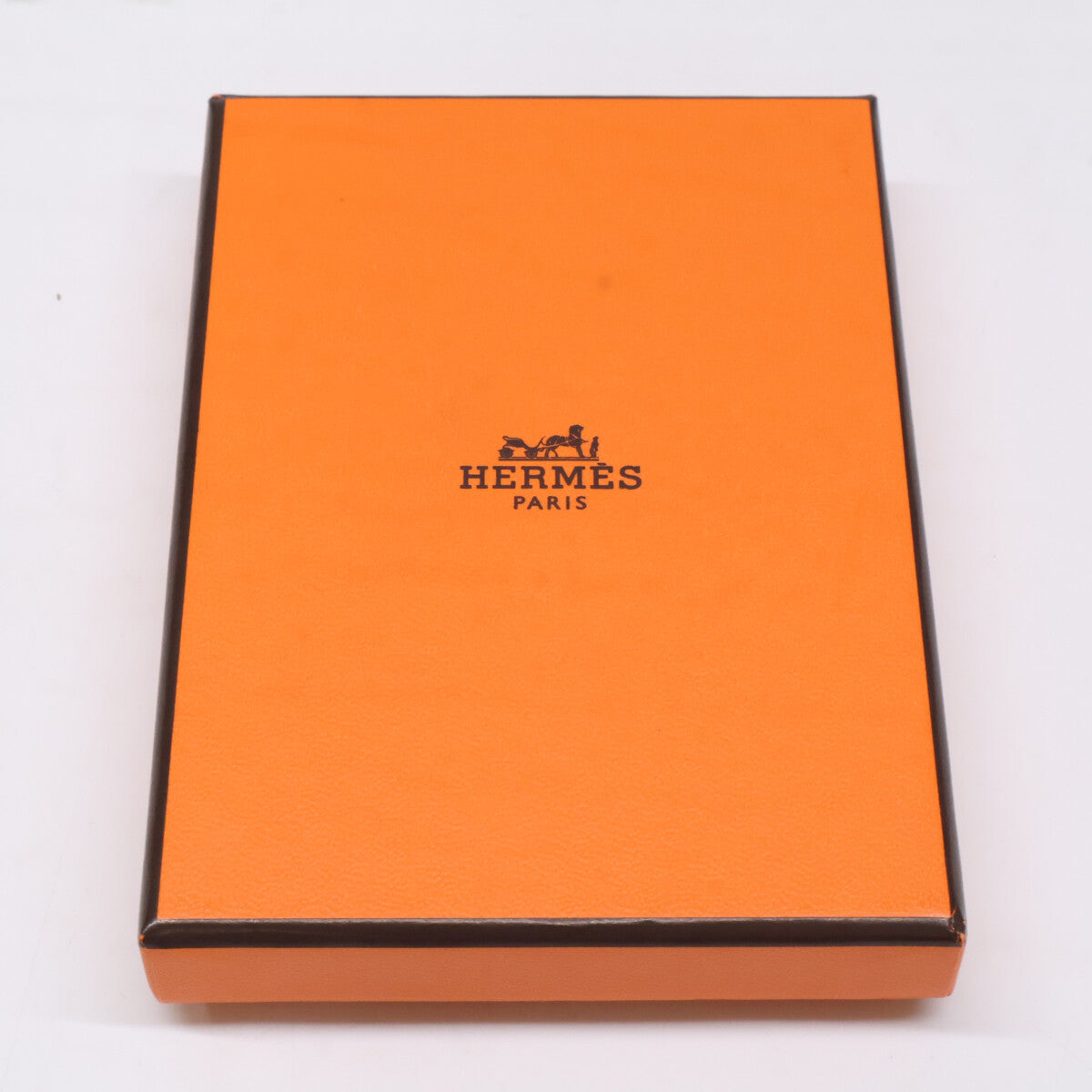 HERMES エルメス 【新品同様】W刻 MagSafe エマン ルボン カードケース