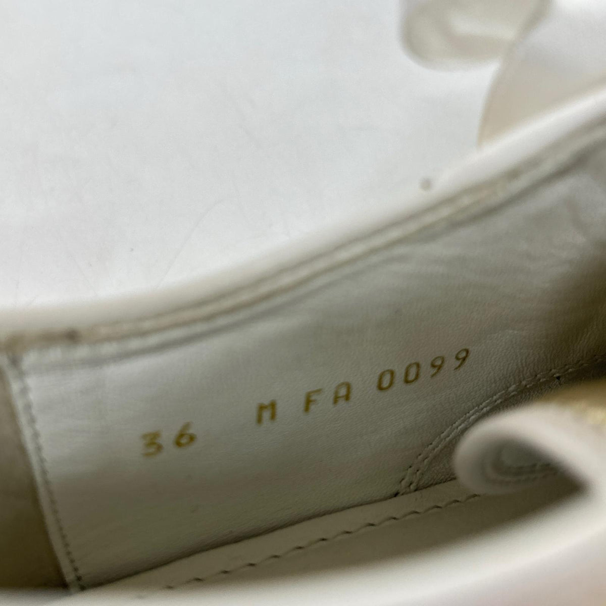 LOUIS VUITTON leather ribbon driving shoes shoes