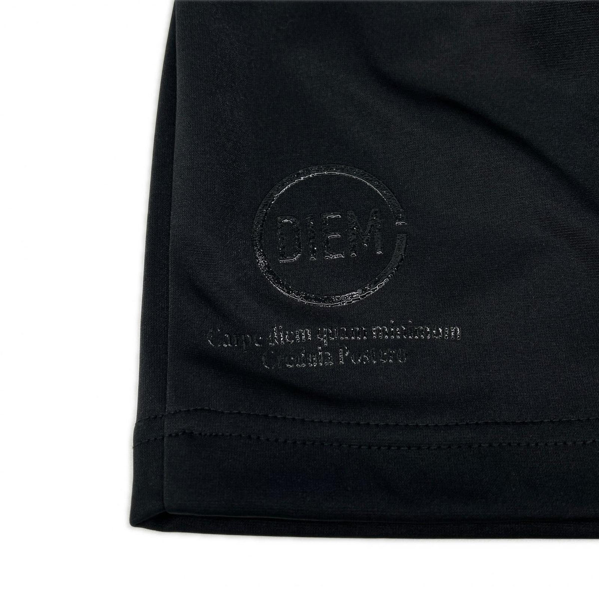 1piu1uguale3 ウノピゥウノウグァーレトレ SRP019-SPO012 ブラック SPORT C DIEM RELUX JUST SHORTS パンツ ボトムス
