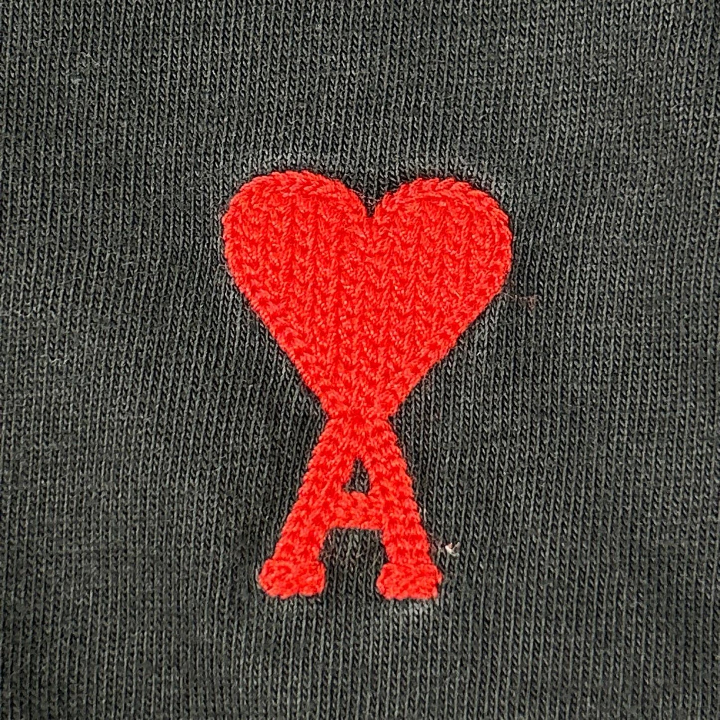 AMI PARIS アミパリス BFUTS001.724 ブラック Ami De Coeur ハートロゴ刺繍クルーネック 半袖Tシャツ トップス