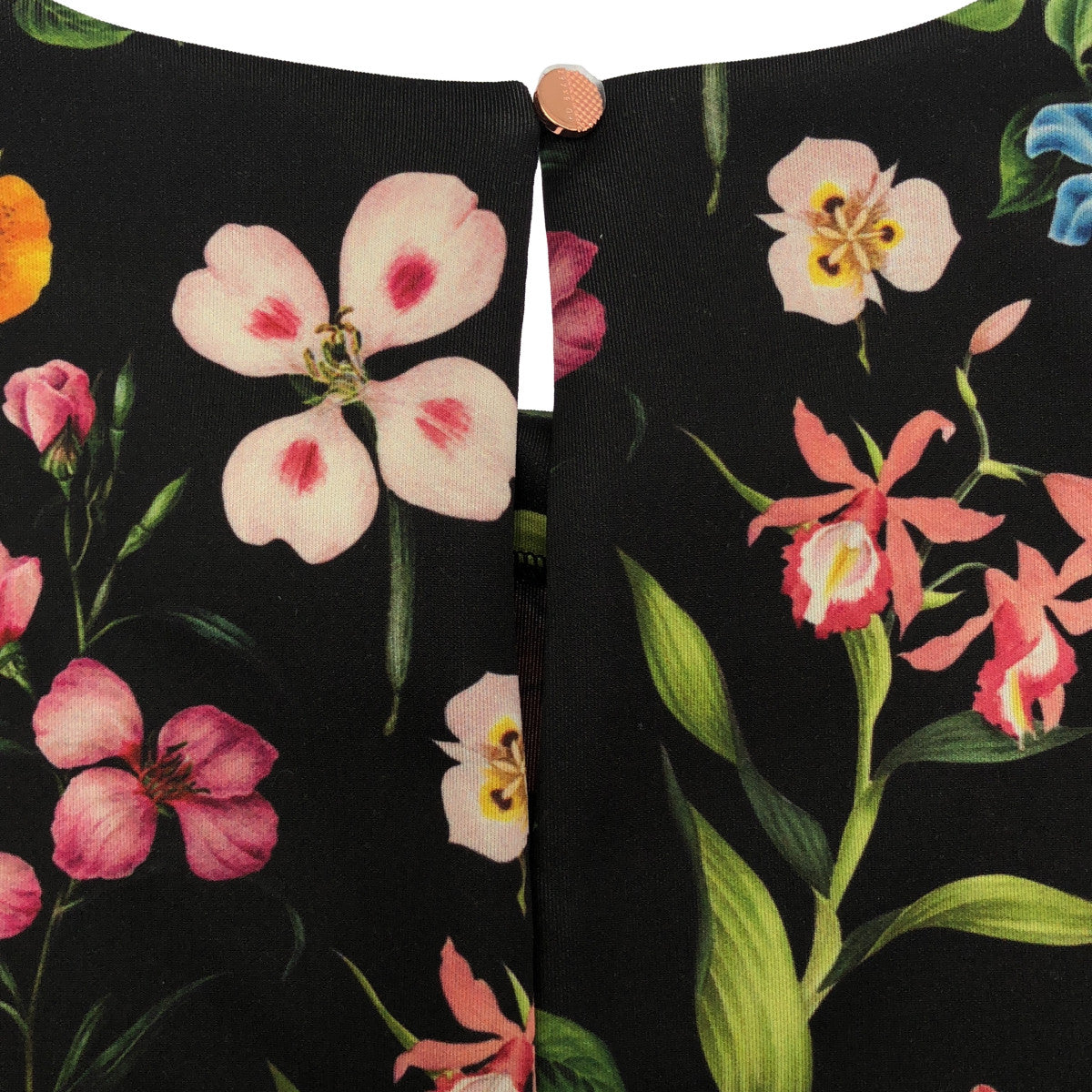 TED BAKER テッドベーカー ブラック フラワープリント ハンプトンコート スカラップ ドレッシートップワーク トップス