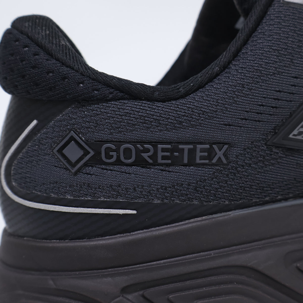 NEW BALANCE ニューバランス M880GB15 Fresh Foam X 880 v15 GORE-TEX ランニングシューズ シューズ