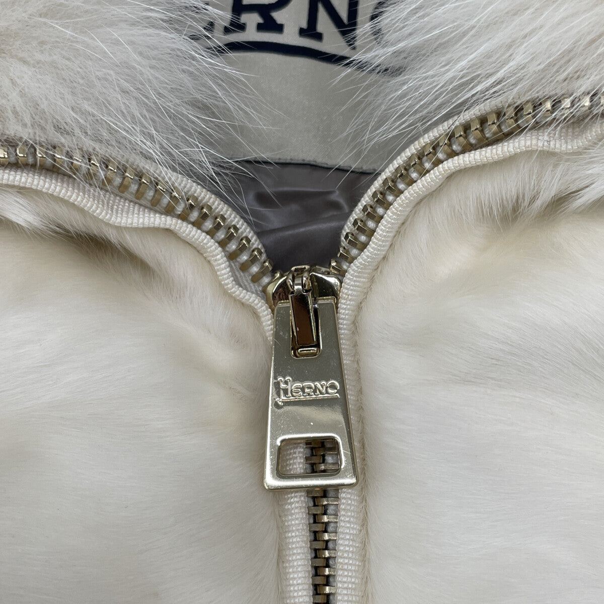 HERNO ヘルノ ホワイト 15862-14976 ファー付き ダブルジップダウンジャケット ジャケット 40