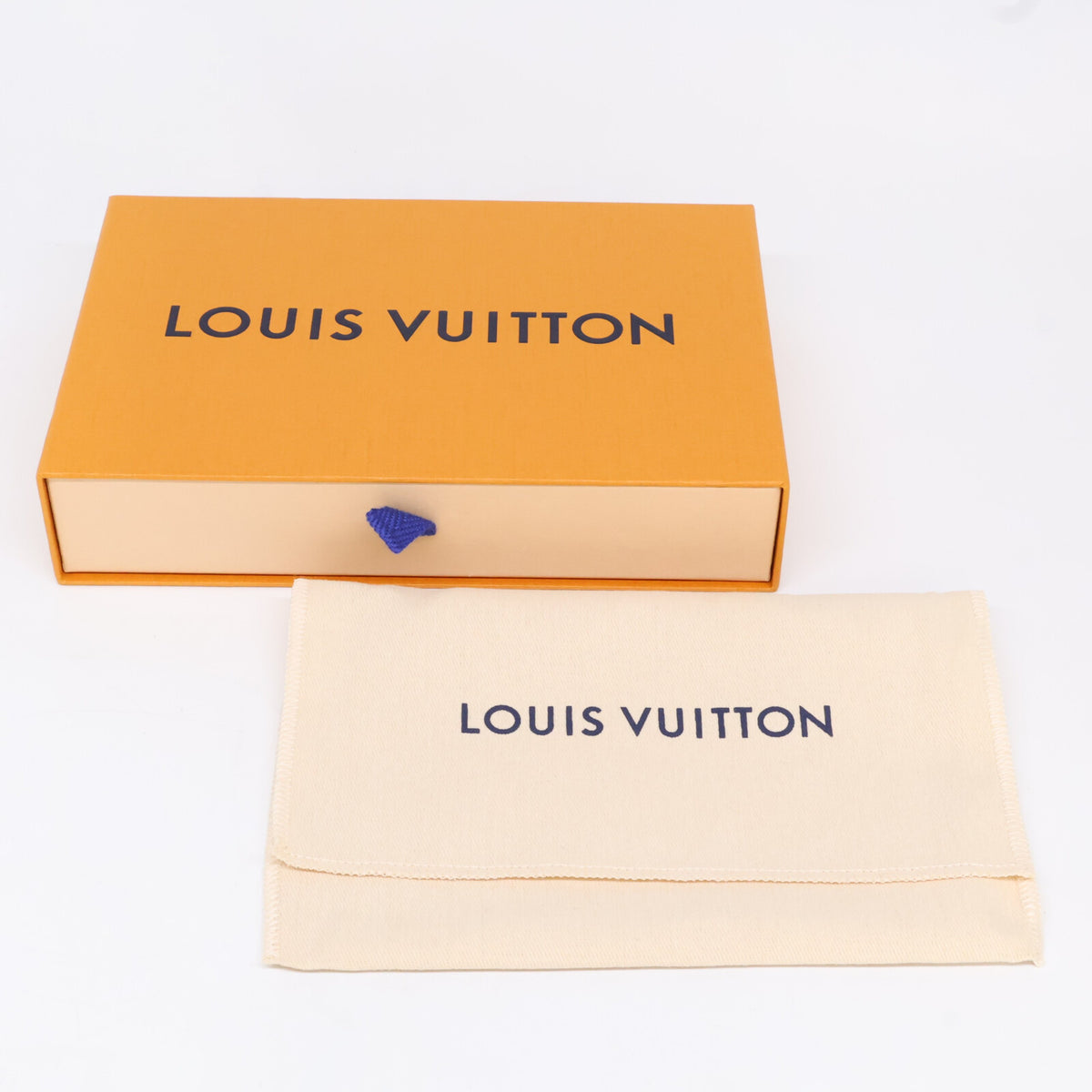 LOUIS VUITTON Louis Vuitton 【Excellent condition】Defile Homme Automne-Hiver 2025 COUVERTURE PASSEPORT passport cover, miscellaneous
