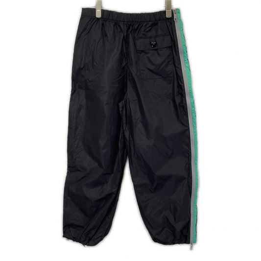 PRADA プラダ 17年製 22H733 S172 1PUZ ブラック×グリーンライン ナイロン パンツ ボトムス