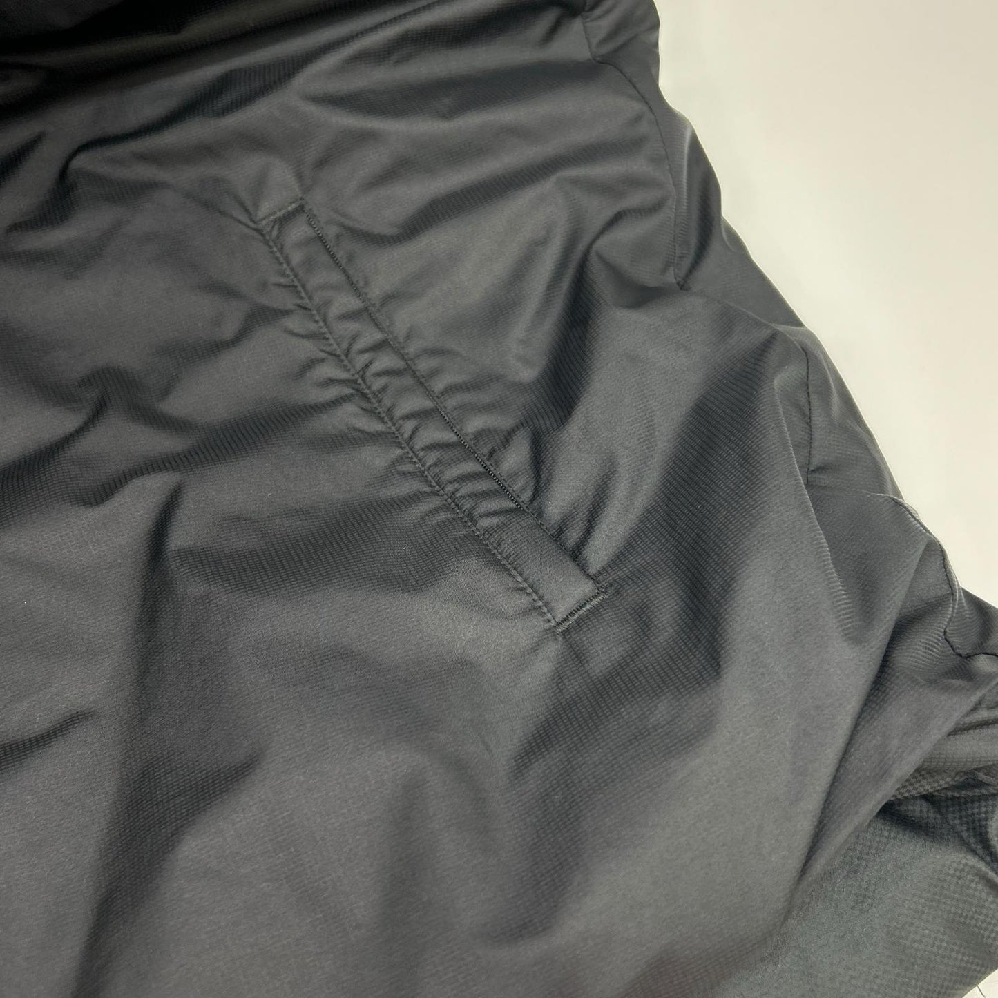 SY32 by SWEET YEARS SY32 by SWEET YEARS 黑色 13483 SHIELD LOGO INSULATION JK 夹克